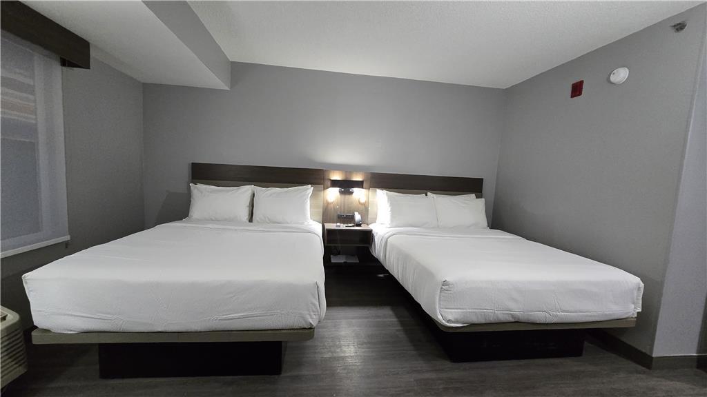Savannah Gateway Hotel & Suites Georgetown Habitación foto